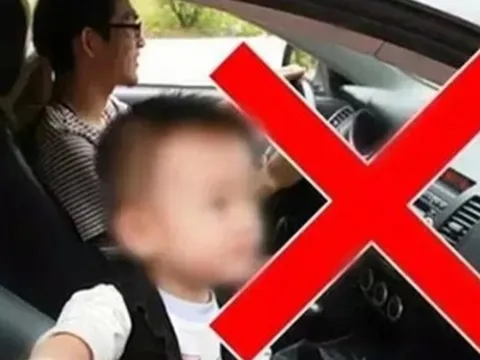 Tại sao trẻ em ngồi ghế trước ô tô tiểm ẩn nguy hiểm?