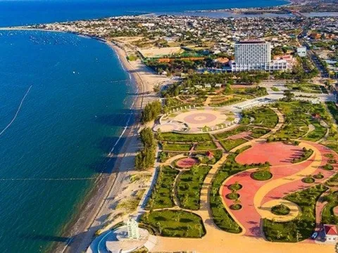 Ninh Thuận phát triển năng động với kinh tế biển, kinh tế đô thị là động lực tăng trưởng
