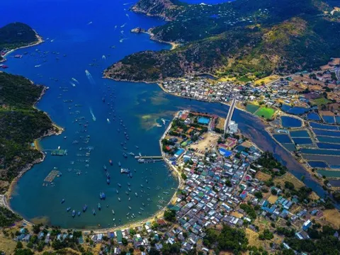 Một tỉnh Duyên hải Nam Trung Bộ sẽ có cảng biển tổng hợp quốc gia, du lịch trở thành ngành kinh tế mũi nhọn