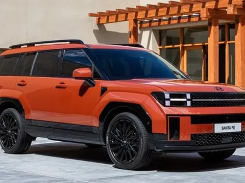 Các bản Hyundai Santa Fe, Kia Sorento đang phổ biến ở Việt Nam trước nguy cơ bị khai tử, chỉ còn bản đắt nhất