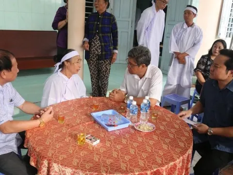 Vụ 3 công nhân tử vong: UBND tỉnh Bình Thuận thăm gia đình nạn nhân