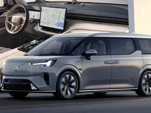 Hãng xe an toàn nhất thế giới trình làng MPV chạy điện đầu tiên: nội thất như phòng khách di động, giá 2,7 tỷ đồng đe dọa Lexus LM