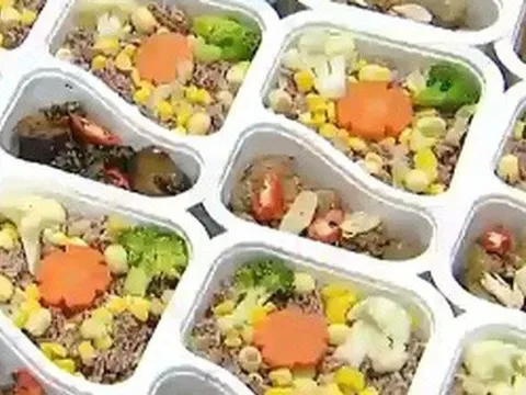Việt Nam lần đầu xuất khẩu cơm