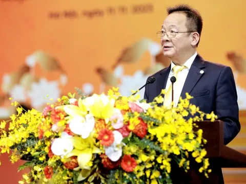 Chủ tịch SHB Đỗ Quang Hiển xúc động tiết lộ "người thầy" dậy kinh doanh xuất nhập khẩu, giúp ông xây cơ đồ như ngày nay