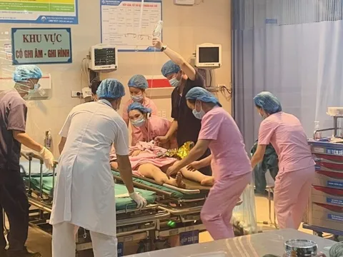 Nữ nhân viên y tế nhảy cầu do vấn đề kinh tế: Bệnh viện lên tiếng