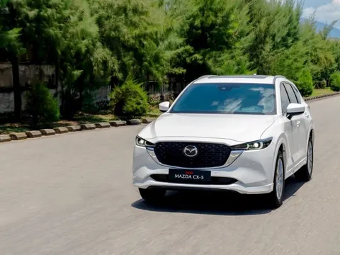 Top 10 ô tô bán chạy nhất tháng 10/2023: CX-5 tiếp tục 'out trình'