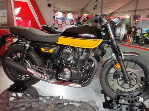 Honda CB350RS lộ diện tại MotoGP Sepang Malaysia