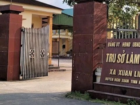 Phó chủ tịch xã nhận 8 triệu đồng của người dân để làm giấy khai sinh cho trẻ