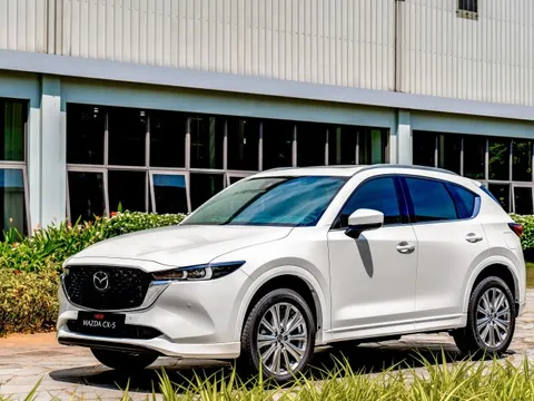Ốp công thức 'giá rẻ, tiện nghi' khiến cả thị trường bị so sánh, Mazda CX-5 đang băng băng tới ngôi vương doanh số cả năm 2023 tại Việt Nam