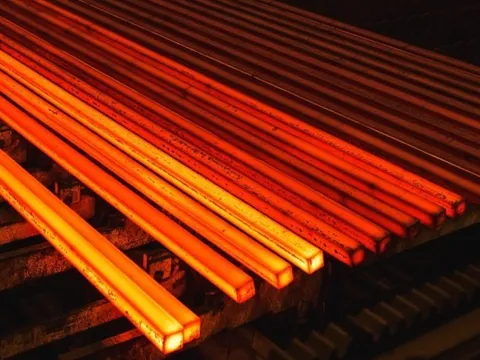 Tăng 64% từ đáy, quặng sắt vụt sáng trên thị trường hàng hóa