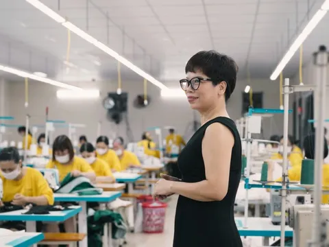Từ cô công nhân may gia công Nam Định đến CEO bán áo váy thương hiệu Việt cho người Mỹ: Tôi muốn chứng minh người Việt không chỉ có tay nghề giỏi!
