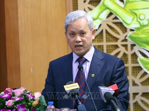 Gỡ những chế tài cản trở doanh nghiệp