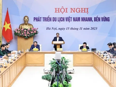 Thủ tướng chủ trì Hội nghị phát triển du lịch Việt Nam nhanh, bền vững