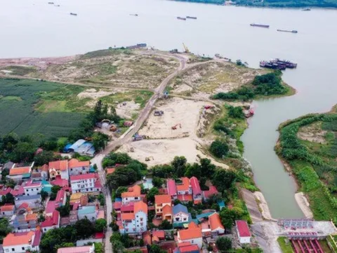 CLIP: Cận cảnh mỏ cát với hàng loạt vi phạm của công ty khai thác cát