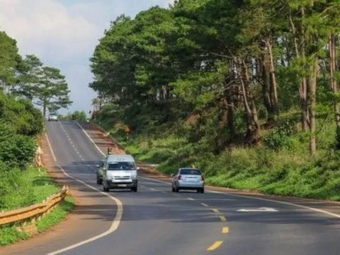 Đề xuất hơn 3.000 tỷ nâng cấp đường Hồ Chí Minh đoạn La Sơn - Hoà Liên