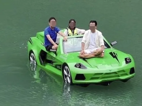 Quảng Ninh: Đình chỉ phương tiện đường thủy giống “siêu xe” ở vịnh Hạ Long