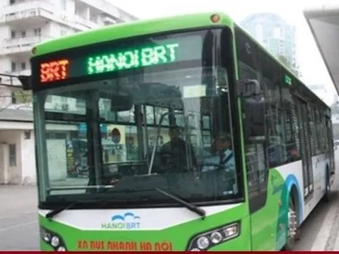 Đề xuất thay buýt nhanh BRT trên đường Lê Văn Lương thành đường sắt