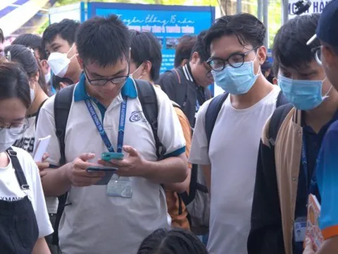 Những vị trí nào có thể nhận mức lương 100 triệu đồng/tháng?