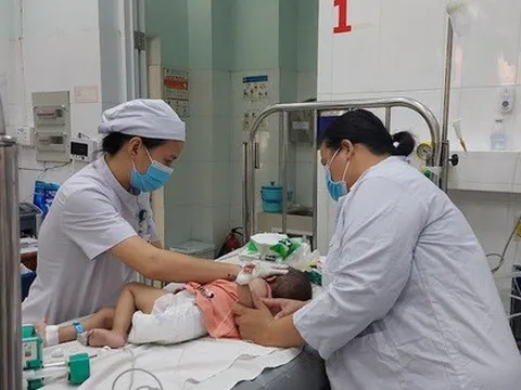 Trẻ nhiễm bệnh hô hấp nhập viện: Báo động!