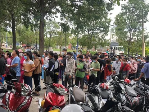 Làm gì để người lao động không xem việc rút BHXH là chuyện đương nhiên?