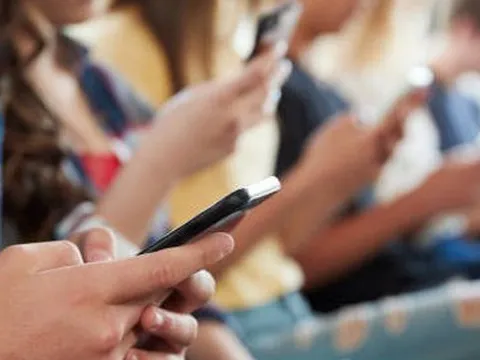 Thị trường smartphone toàn cầu có dấu hiệu khởi sắc sau 2 năm "ngủ đông"