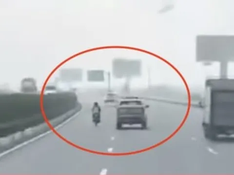 Thiếu niên 14 tuổi lạng lách trên cao tốc: Xe khách bám xem, tai nạn liên hoàn