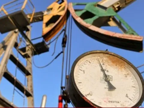 Nga bán 99% lượng dầu trên mức giá trần của phương Tây