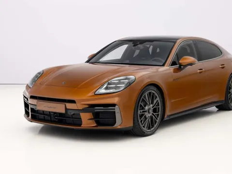 Porsche Panamera 2025 ra mắt: Giá quy đổi từ 2,47 tỷ đồng, nội thất 3 màn hình lớn, treo khí nén là tiêu chuẩn