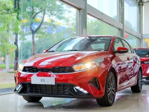 Kia K3 base giảm giá còn 469 triệu: Rẻ hơn niêm yết Vios, thêm sedan hạng C giá rẻ cho người chạy dịch vụ