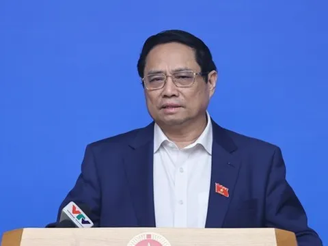 Thủ tướng phê bình các bộ ngành, địa phương 'tiêu tiền' chậm trễ