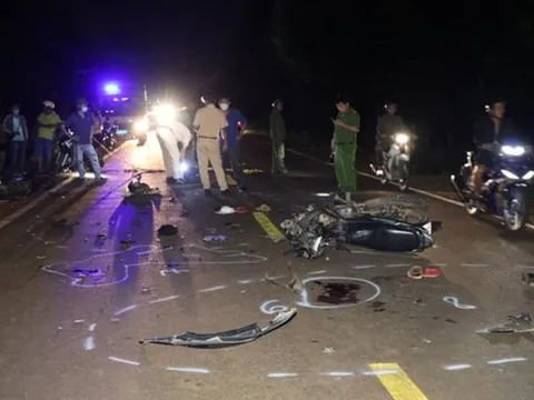 Bình Phước: Tai nạn xe máy, 2 người tử vong tại chỗ