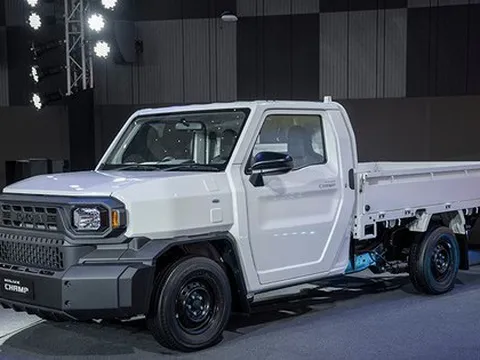 Bán tải Toyota Hilux Champ có giá từ 13.000 USD