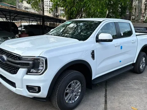 Bản giá rẻ nhưng trang bị đắt - Công thức ‘ra tiền’ của Ford Ranger tại Việt Nam