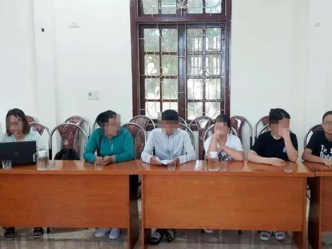 Vụ nhóm Bông hồng đen lấy máu học sinh xét nghiệm HIV: Không khởi tố vụ án