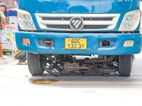 Đồng Nai: Va chạm với xe tải, 2 học sinh thương vong