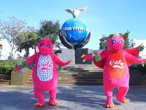 Doanh thu chưa tới 1,5 triệu/tháng trên Shopee, thương hiệu mì tôm thanh long bỗng "hot" hơn cả trà chanh giã tay nhờ đoạn quảng cáo "gây ám ảnh"