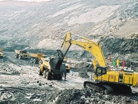 Bộ GTVT đề xuất kéo dài cơ chế đặc thù về vật liệu với 4 dự án cao tốc