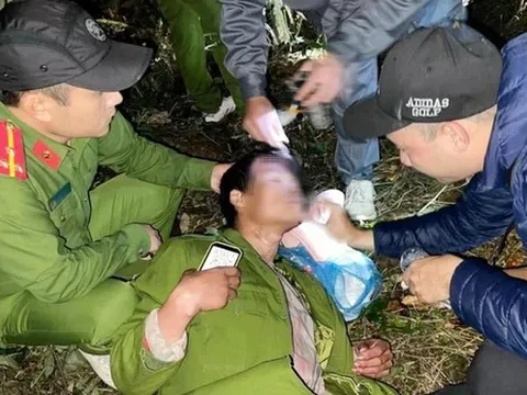 Phi công dù lượn gặp nạn rơi xuống rừng đầu nguồn Hoàng Liên