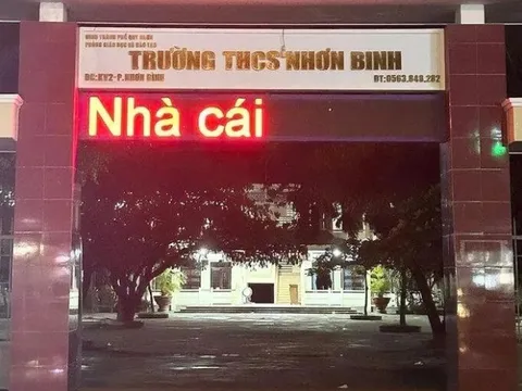 Sau sự cố “dòng chữ lạ” xuất hiện ở một trường học, Sở GD-ĐT Bình Định chỉ đạo khẩn