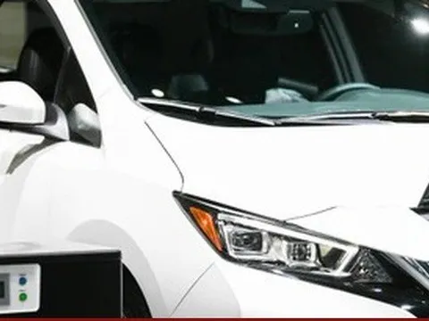 Các hãng xe Nhật Bản tăng tốc chuyển đổi sang xe điện