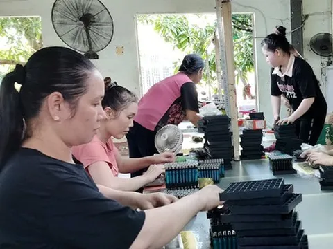 Điều chỉnh mức đóng BHXH để cải thiện lương hưu