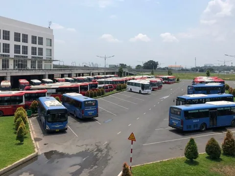 "Nóng" vé tàu xe Tết