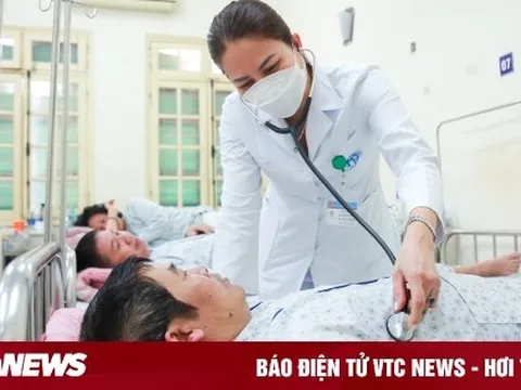 Bệnh viện kín giường vì sốt xuất huyết