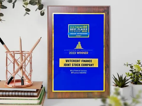 Vững vàng vượt sóng, VietCredit tiếp tục ghi danh “Top 100 Nơi làm việc tốt nhất Việt Nam”