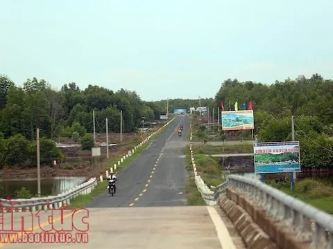 Đề nghị nâng cấp mở rộng đường Hồ Chí Minh đoạn Năm Căn - Đất Mũi