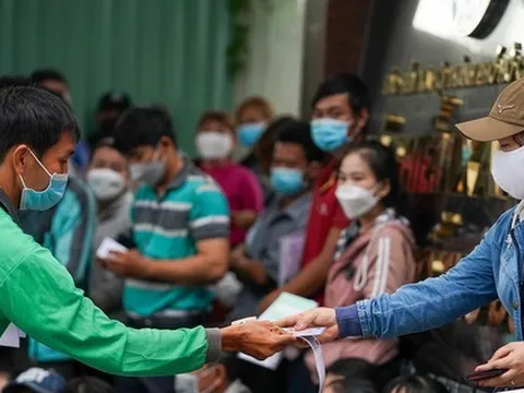 Nhận BHXH một lần tăng do nhiều người chưa lo nghĩ lúc về già