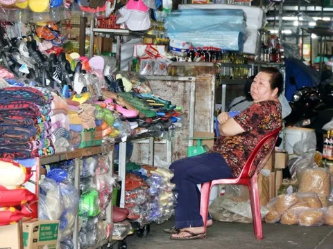 Ngỡ ngàng cảnh ế ẩm ở trung tâm thương mại lớn nhất Cần Thơ trước thềm Tết Nguyên đán 2024