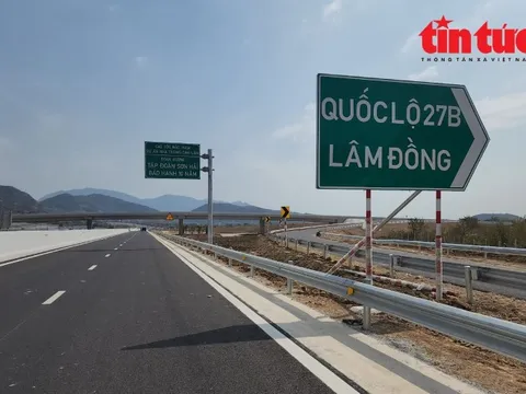 Nhà thầu thi công cao tốc đề xuất tiên phong thu phí không dừng hoàn toàn