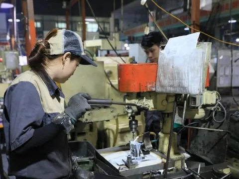 Tạo đà cho kinh tế tư nhân phục hồi