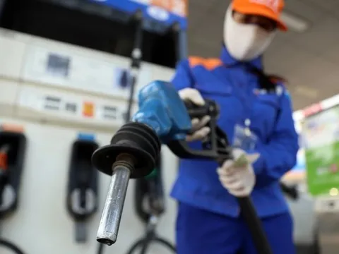 Tăng cường quản lý, sử dụng hóa đơn điện tử trong kinh doanh, bán lẻ xăng dầu